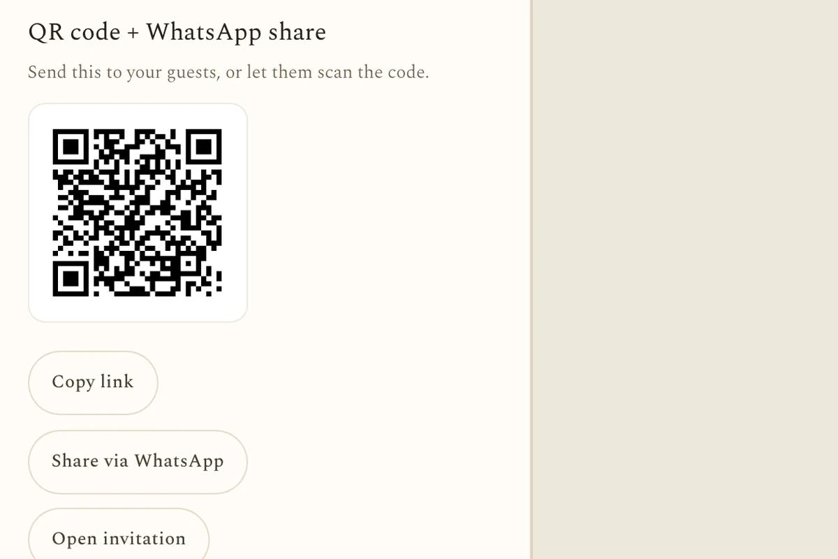 The Studio’s sharing chapter: the invitation’s web address, a QR code, and buttons to copy the link or send it by WhatsApp, with a phone preview beside it.